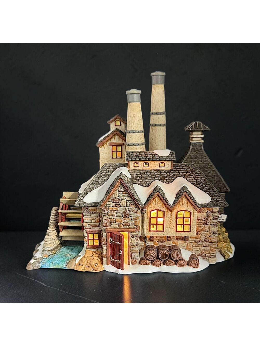 Vintage Department 56 Dickens Village London Gin Distillery 56.58746 2005 Box